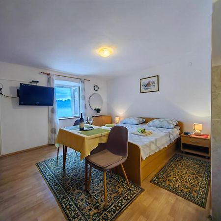 Apartments Seka Korčula Bagian luar foto